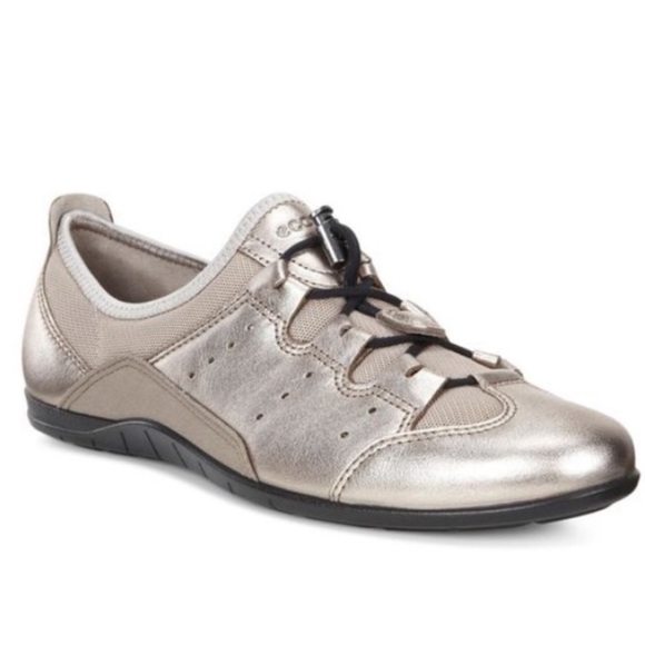 ECCO Bluma Metallic Bronze Toggle Comfort Low Top Sneakers Flats - 38 / 7 - 7.5 - Picture 1 of 16